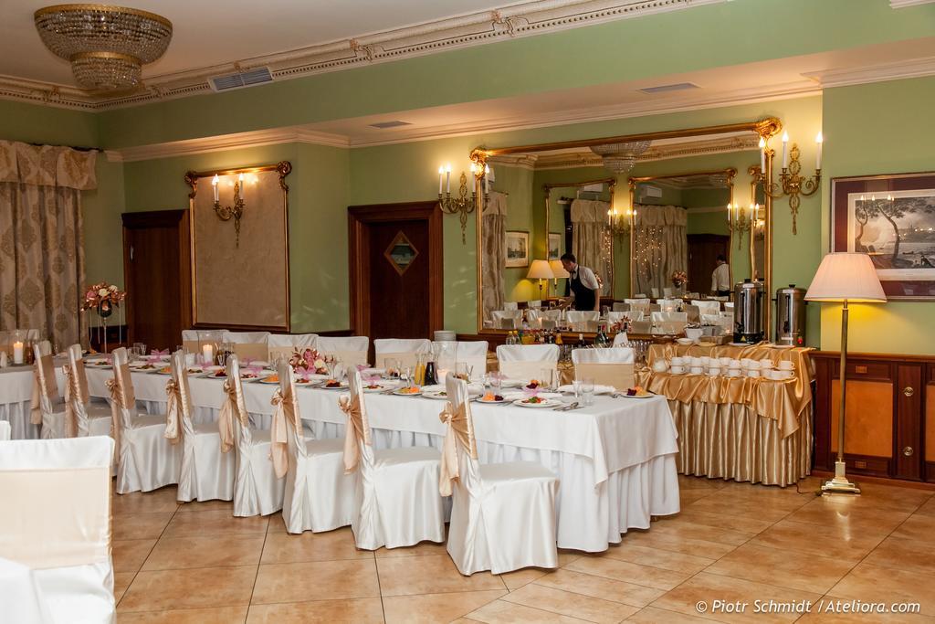 Tyniec Maly Hotel Sportwerk מראה חיצוני תמונה