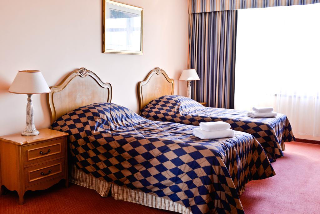Tyniec Maly Hotel Sportwerk חדר תמונה